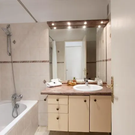 דירה Les Cypres Furnished
